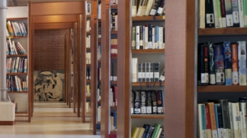 ejemplo de aplicación en bibliotecas del robot de limpieza j30