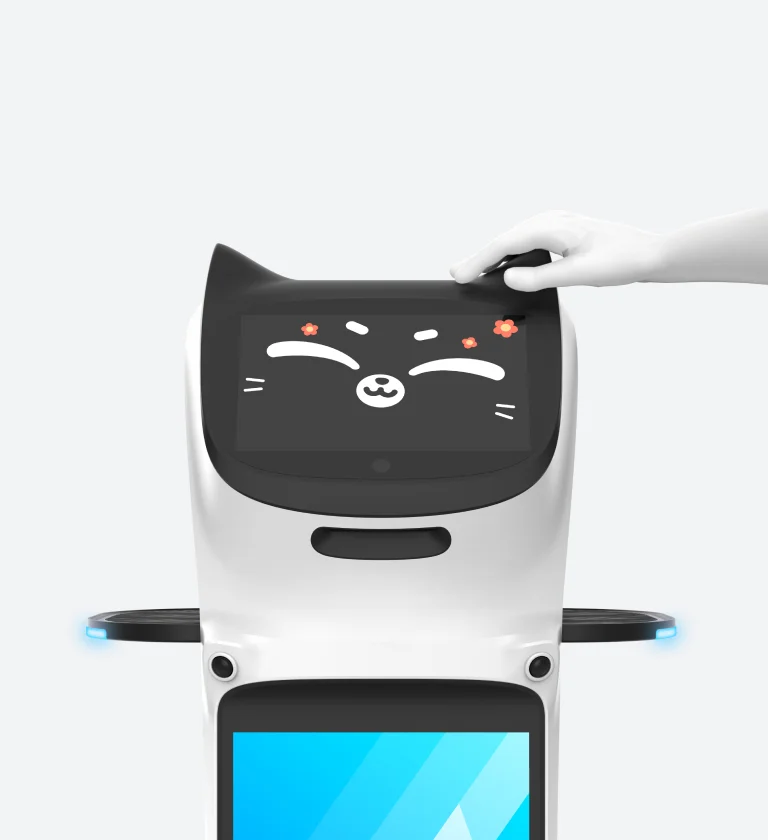 robot camarero bellabot pro 15 interacción táctil en orejas