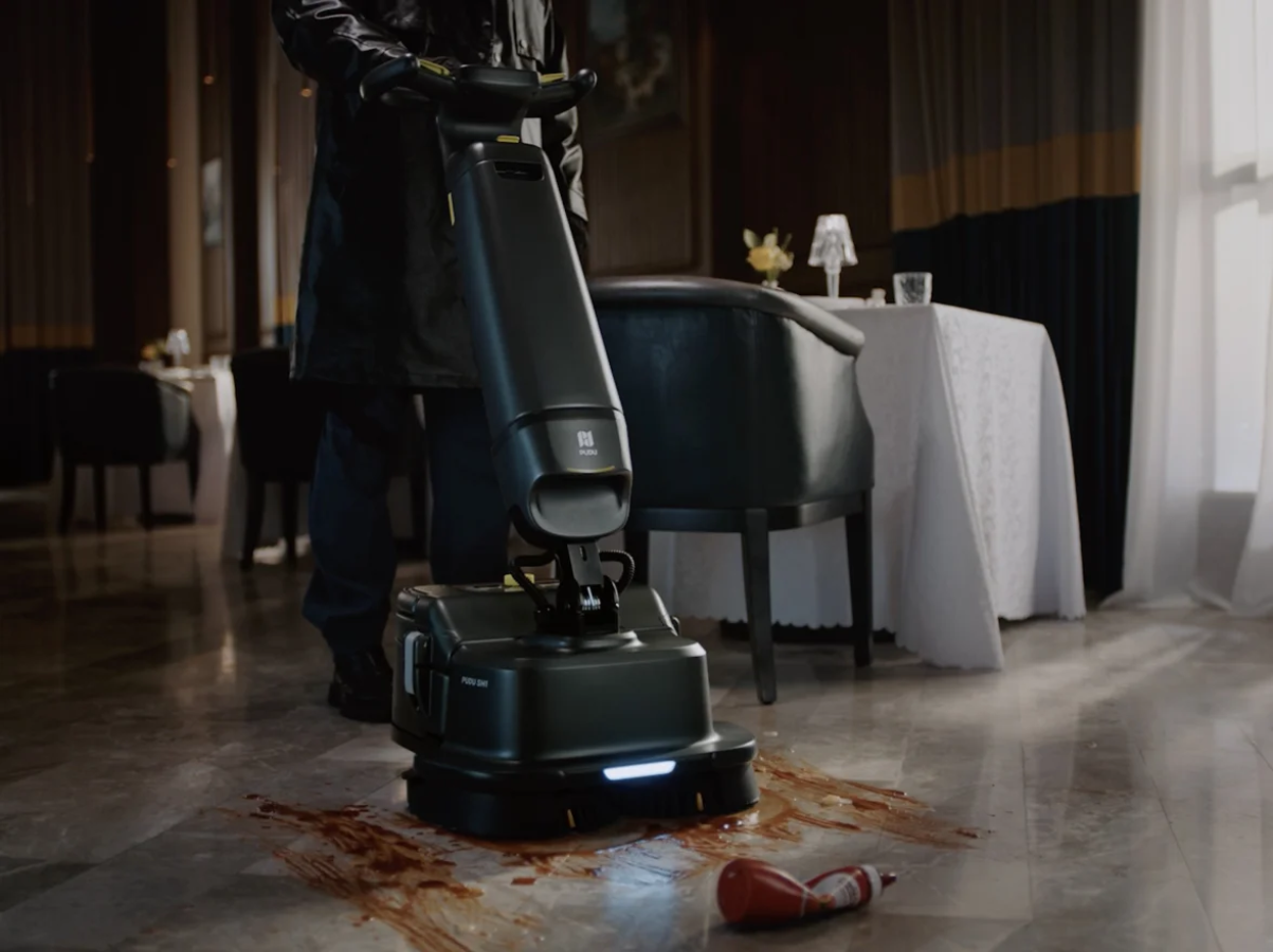 fregadora secadora sh1 limpiando en superficie horizontal